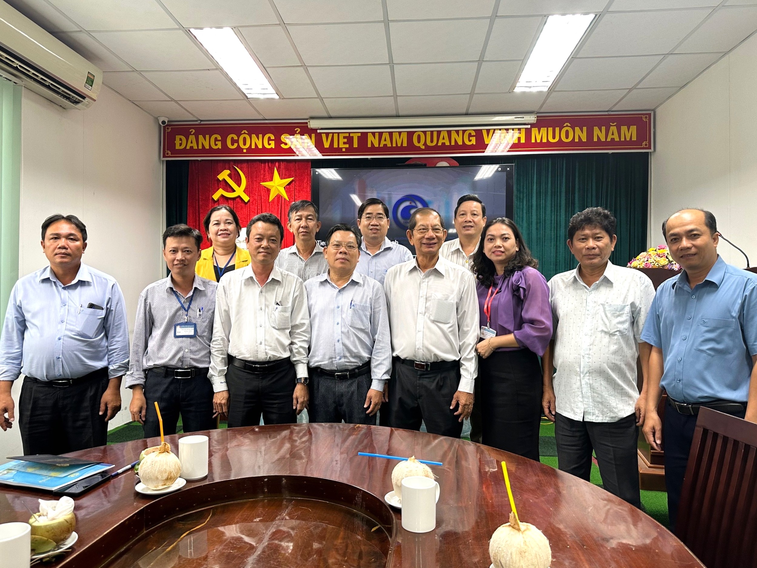 Ban quản lý Khu Công Nghiệp Bình Thuận và Công ty Hoàng Quân Bình Thuận gặp gỡ và làm việc tại Ban quản lý KCN Tiền Giang